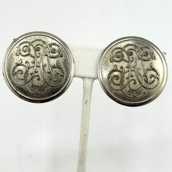 Vintage monogram design circle clip on earrings - Picture 1 of 4